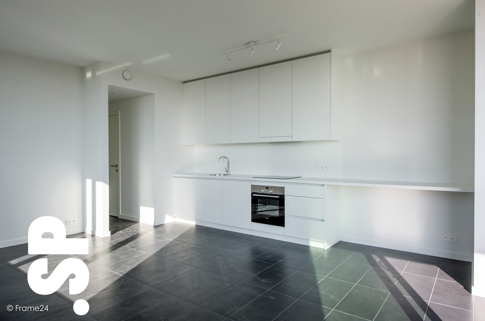 Appartement met 1 slaapkamer en ruim terras in Residentie "BELLE FONTAINE" in Turnhout. - foto 4