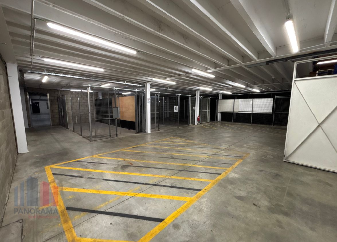 1.152 m² magazijn met 288 m² kantoren te huur - foto 5