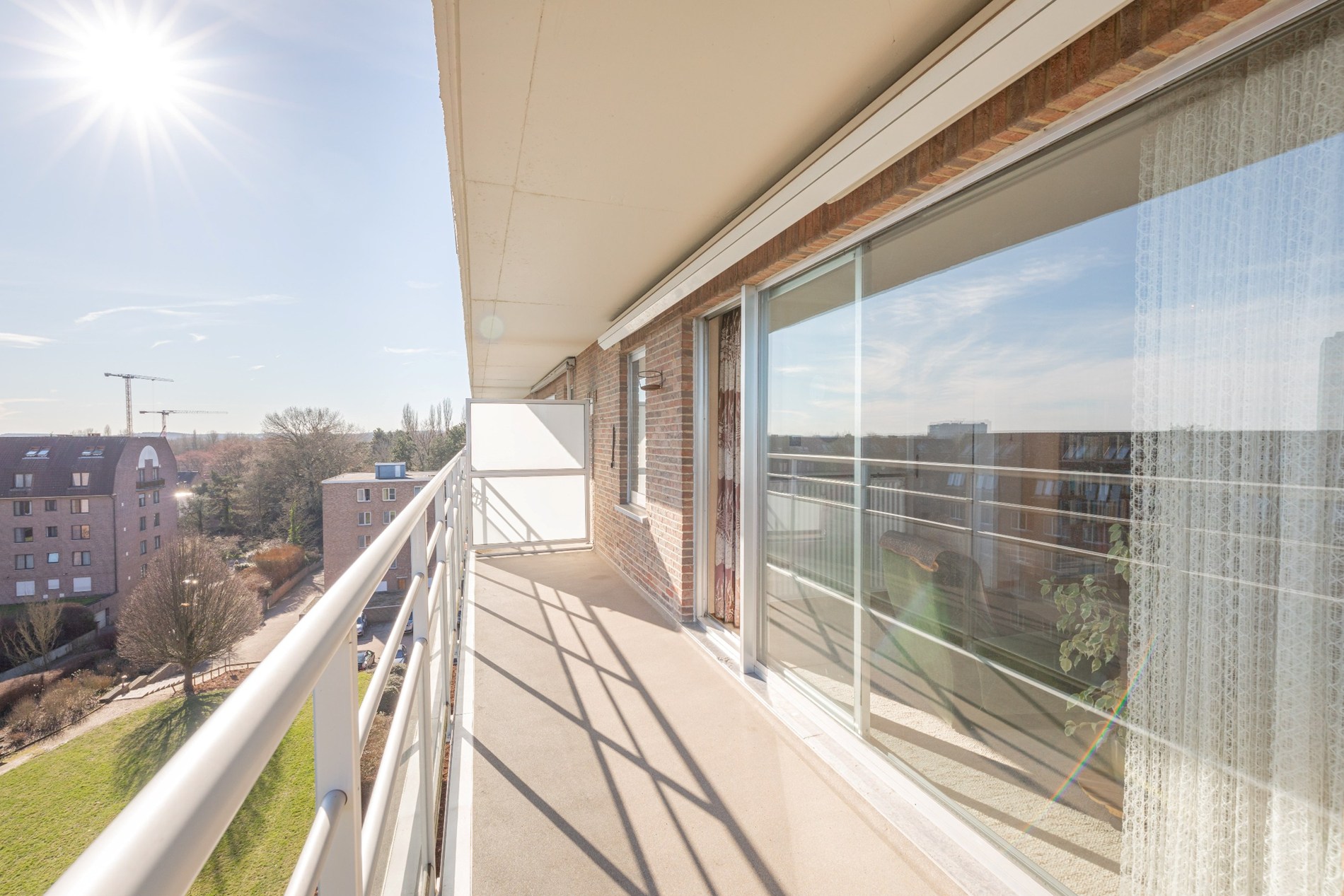 Lichtrijk appartement met panoramisch zicht - foto 5
