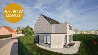 In de Larenstraat 55 te Beerse vindt u deze ruime nieuwbouwwoning op een rustige ligging, met een vlotte verbinding naar winkels, scholen en invalswegen. Hier combineert u een aangenaam wooncomfort met de rust van een residentiële buurt.<br /><br />Op het gelijkvloers komt u binnen via de inkomhal met gastentoilet en trap, waarna de woning zich opent naar een lichtrijke leefruimte die mooi in verbinding staat met de tuin en het terras. Aansluitend is er een praktische berging voorzien. De eerste verdieping telt vier volwaardige slaapkamers en twee badkamers, waardoor er ruimte is voor zowel een gezin als logees. De zolder biedt bijkomende mogelijkheden. De tuin met aansluitend terras biedt een fijne buitenruimte om van te genieten. Uw wagen parkeert u gemakkelijk onder de overdekte staanplaats naast de woning.<br /><br />Dankzij de aanwezige zonnepanelen, warmtepomp en ventilatiesysteem is deze woning energiezuinig en klaar voor de toekomst.<br /><br />Troeven:<br />- Rustige ligging in Beerse met goede bereikbaarheid<br />- Ruime leefruimte met veel lichtinval en tuinzicht<br />- Zolder met extra mogelijkheden<br />- Overdekte autostaanplaats<br />- Energiezuinig met zonnepanelen en warmtepomp<br /><br />Prijzen en lastenboek zijn beschikbaar op kantoor. Het project voldoet aan de voorwaarden verlaagd tarief "afbraak en werderopbouw". Mogelijkheid tot het aankopen aan 6% BTW. Voor meer informatie kan u contact opnemen met ons kantoor in Beerse op het nummer 014/61.61.64 of via kristof@vastgoedpartners.be.