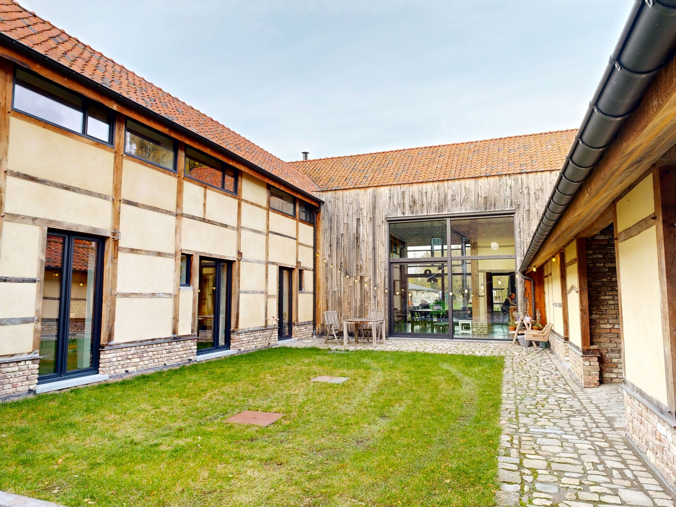 Unieke hoeve met extra woonst op 24 are - foto 2