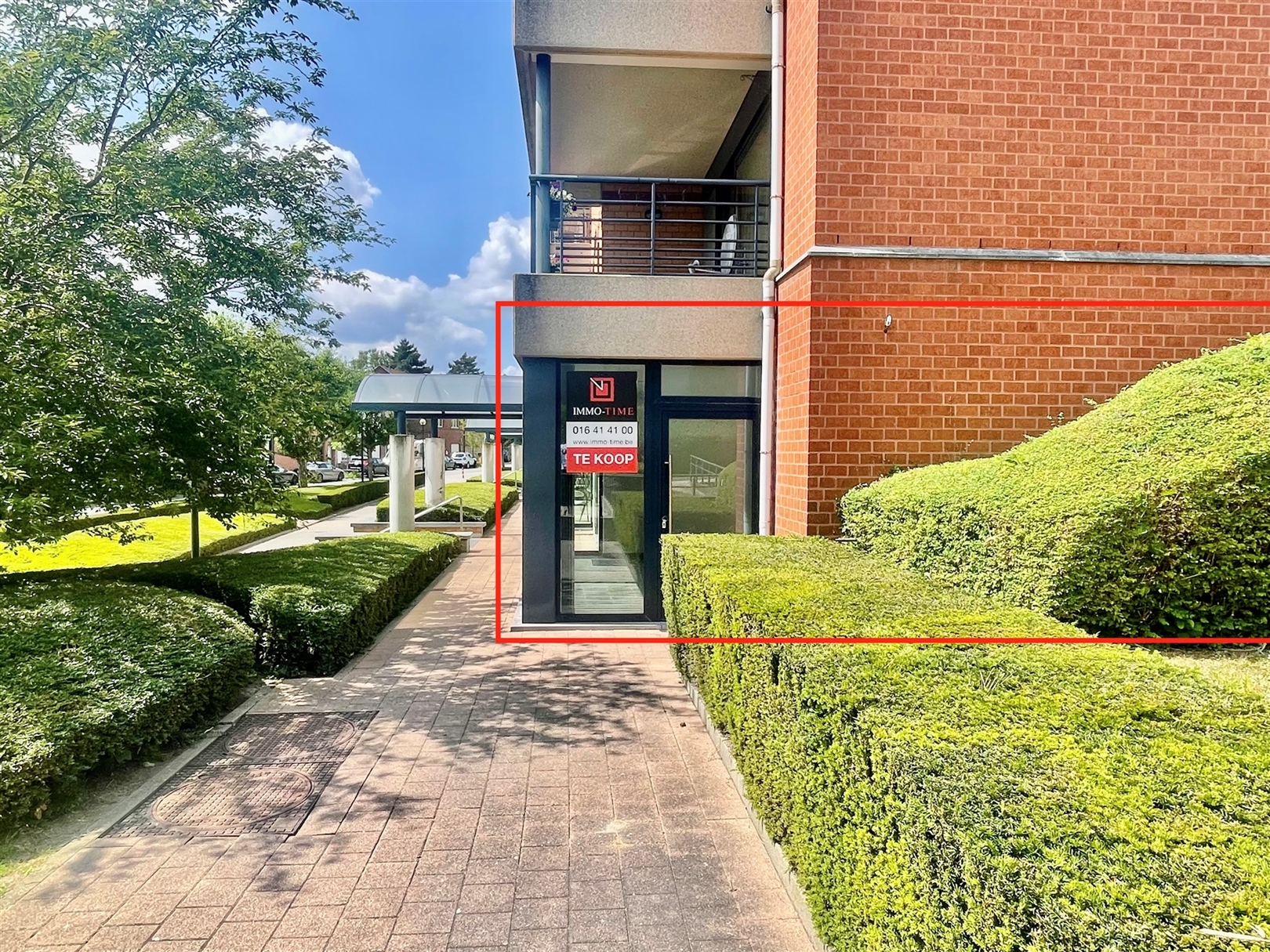 Ruim gelijkvloers handelspand met berging, vrij bij akte! - foto 5