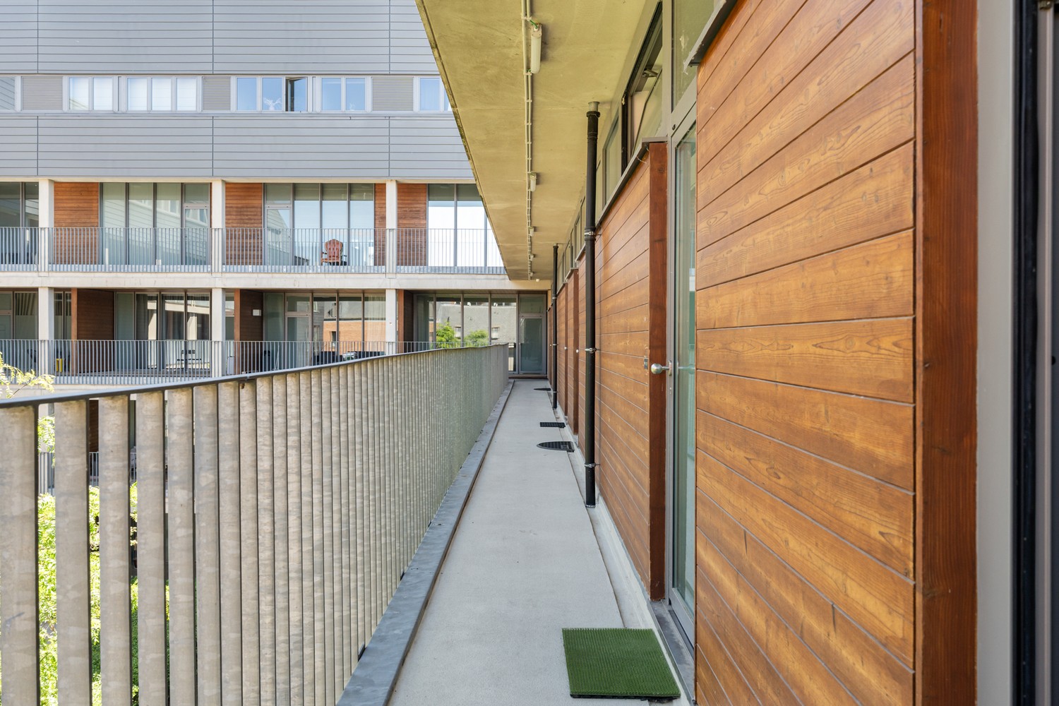 Modern en energiezuinig(A-label) appartement met 1 slaapkamer, een terras, een autostaanplaats, een kelder en een fietsenstalling te centrum Leuven! - photo 3