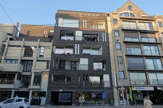 Ledeberg - AutostaanplaatsDeze parking bevindt zich achter een residentieel gebouw en is een open staanplaats (niet overdekt). Belangrijk:Huurprijs:...