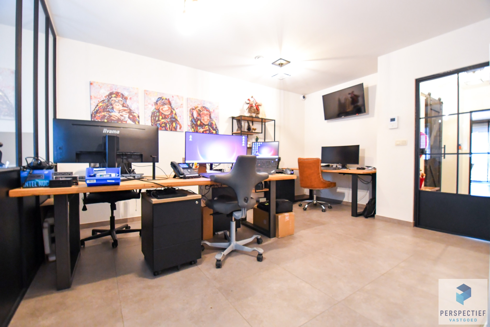 RUIM handelspand met 2 bureauruimtes en grote vergaderruimte - foto 5