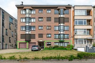Interesse in dit groot gelijkvloers appartement met tuin en garage? Bekijk de virtuele toer en maak via Livitas.be ONLINE je afspraak.Een prachtig...