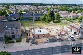 Halfopen nieuwbouwwoning met 3 slaapkamers op goed bereikbare locatie nabij het centrum van Opglabbeek (Oudsbergen) - afwerkingsgraad nog te...