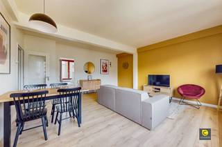 Istapklaar, ruim en lichtrijk appartement met 4 slaapkamers en 2 badkamers!Dit zéér ruim en lichtrijk 4 slaapkamer appartement met gunstig EPC (B) is...