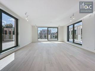 Penthouse B3.2: Klaar voor de toekomst ? In dit nieuwbouwproject “ARBORETO” bieden wij u aan, een “bijna energie neutraal” penthouse (+/- 147,4²...