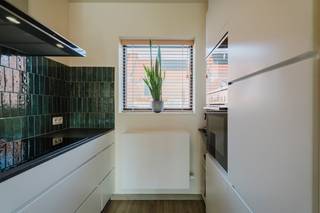 In de gegeerde en recente woonwijk Langwater te Kortrijk bevindt zich deze moderne en instapklare woning die comfort, ruimte en...