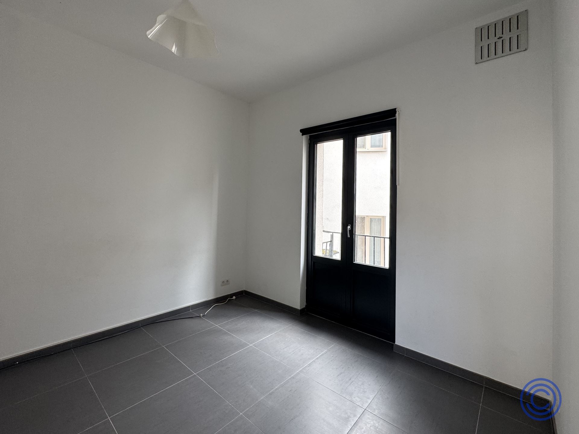 Studio met balkon op ideale locatie vlakbij Marnixplein.  - foto 4