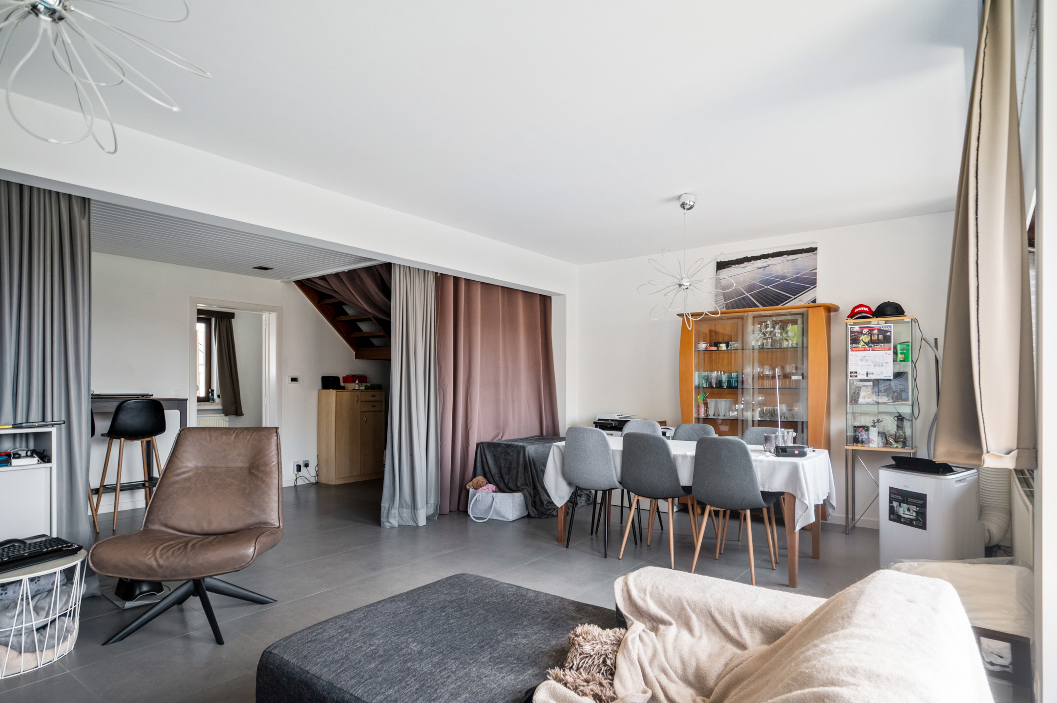 Ruim 3-slpk. duplex-appartement met garage, groot, zonnig terras en ruime bergzolder - foto 4