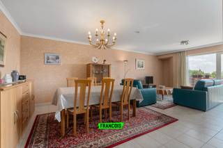 Dit perfect instapklare appartement bevindt zich op de derde verdieping van een verzorgde residentie en geniet van een centrale, doch rustige...