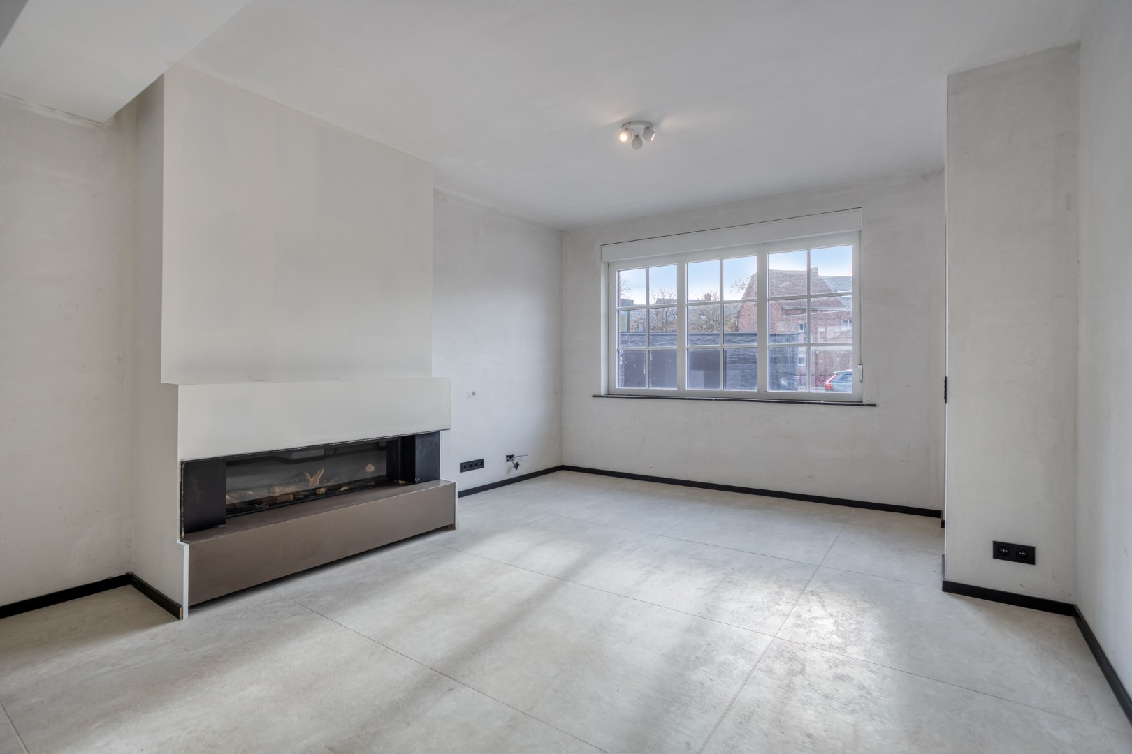 Gerenoveerde woning met 3/4 slpks en grote tuin in het centrum. - foto 4