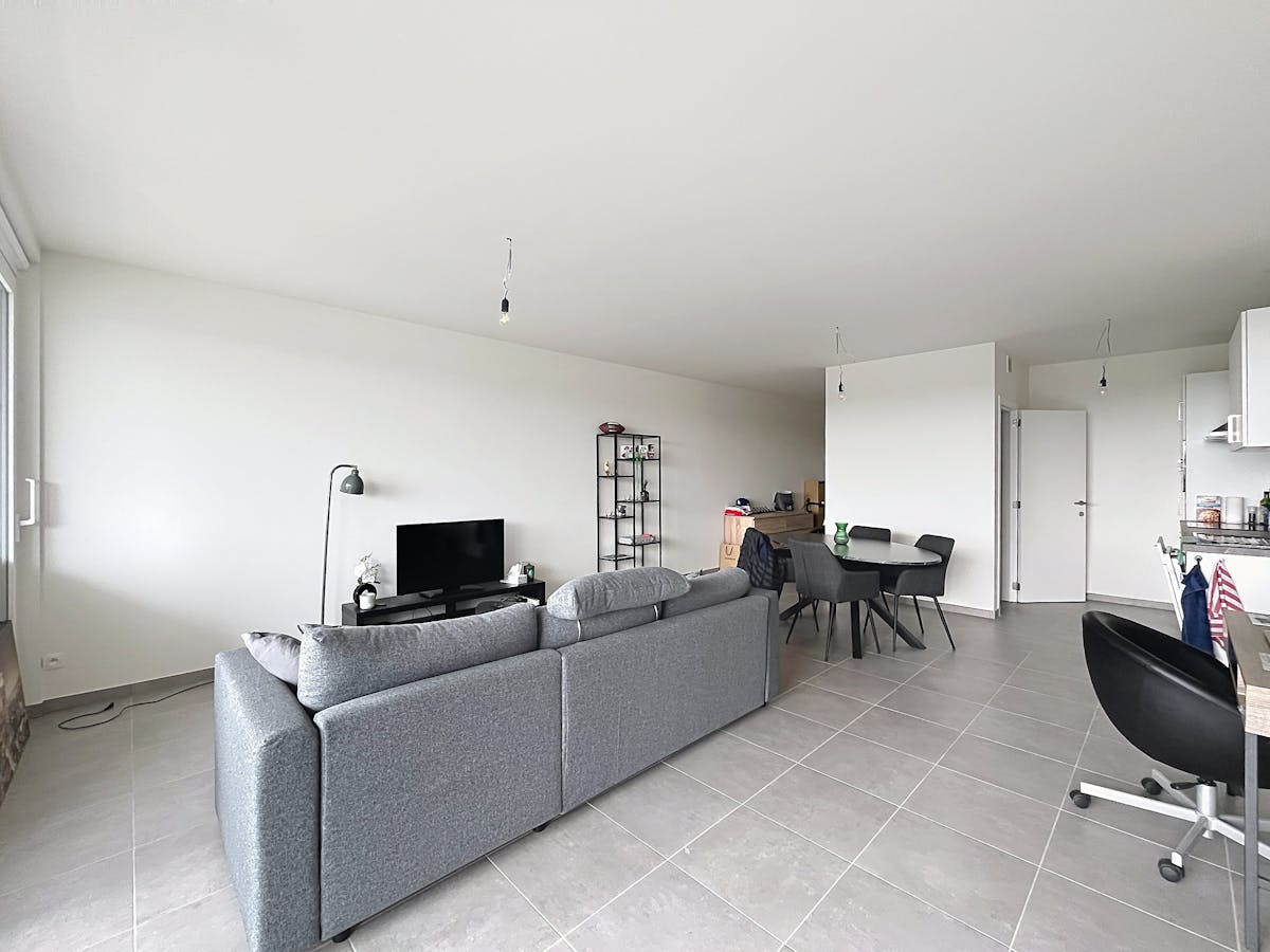 Recent één-slaapkamerappartement met ruim terras in Brugge te huur  - foto 4