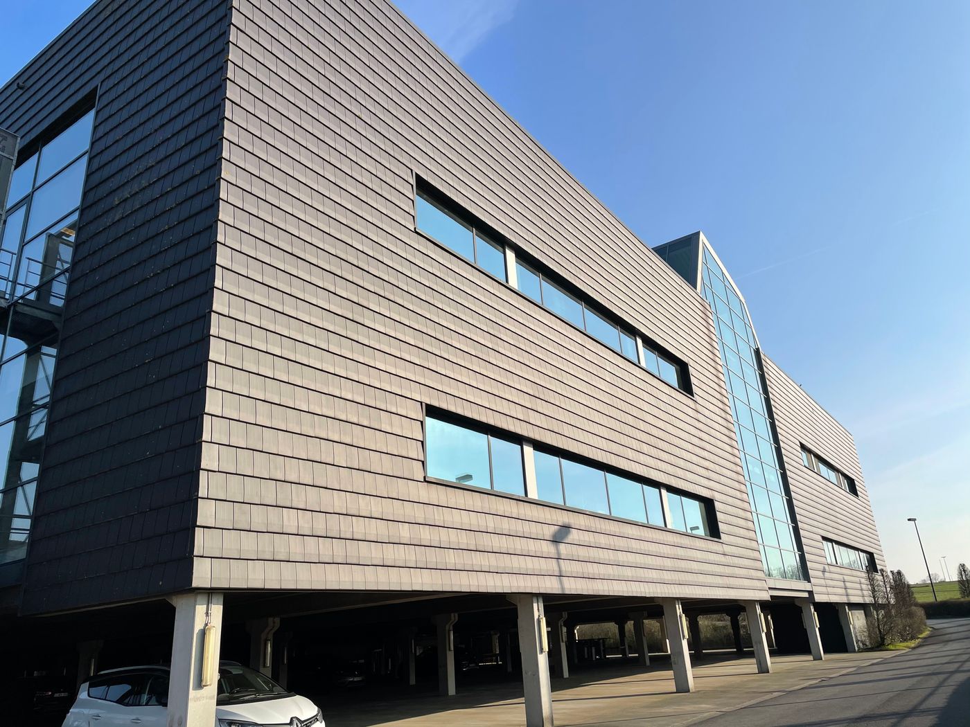 1.000 m² stijlvolle kantoren te huur vlakbij R8 en E17 - photo 4