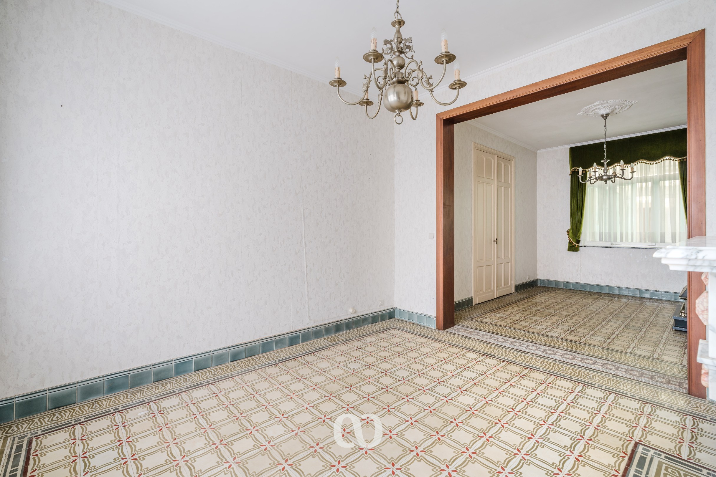 Ruime woning op centrale ligging te Ronse - foto 3
