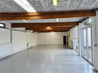 Commercial for rent in Aartselaar