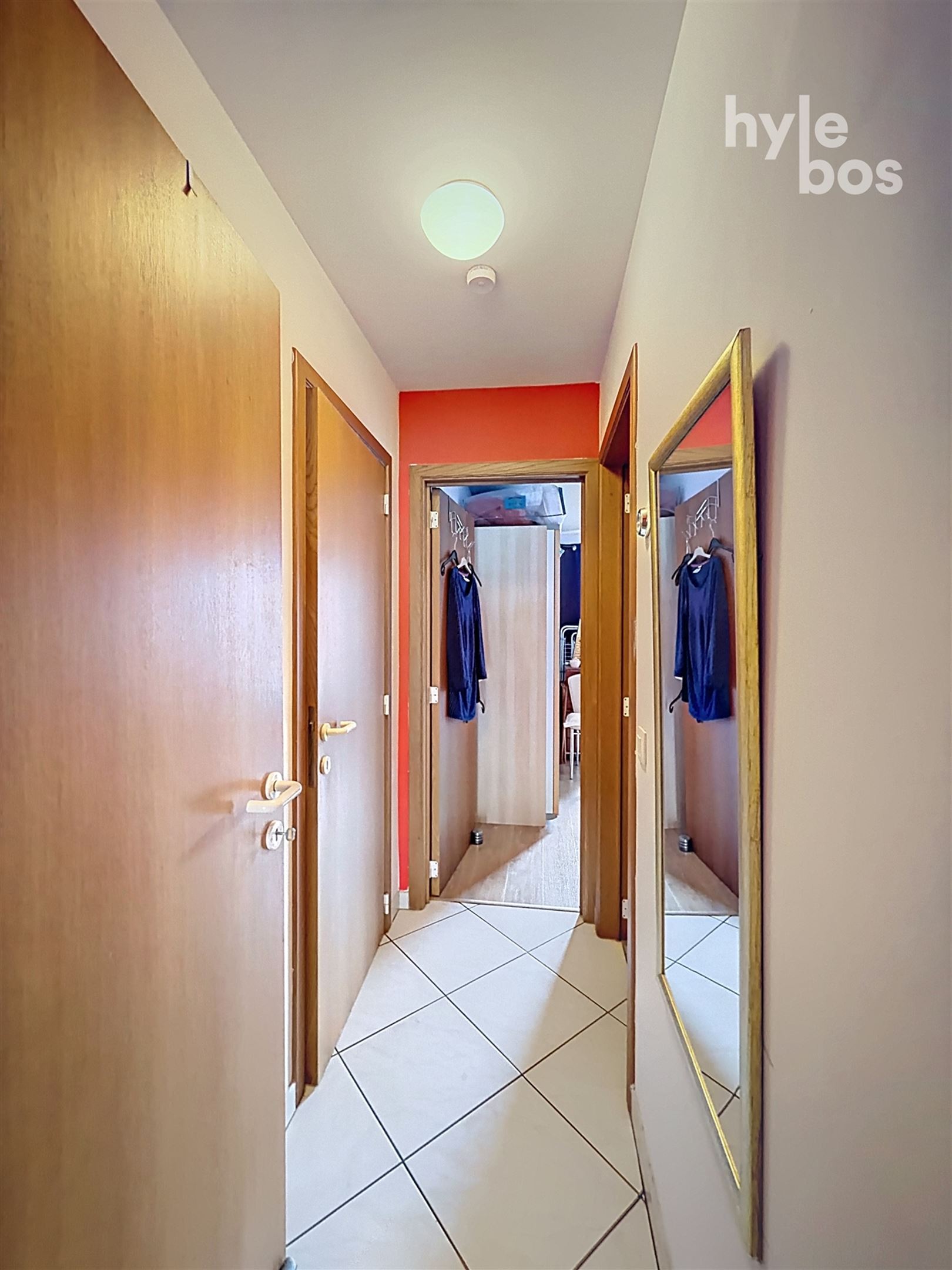 Apartment for rent in Sint-Niklaas with 1 bedroom - photo 5