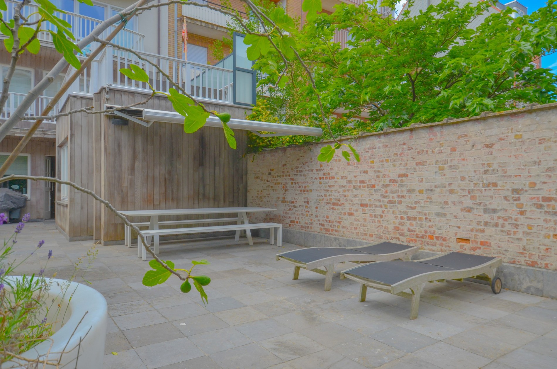 Aangenaam, perfect onderhouden appartement met een ruim terras. - foto 1