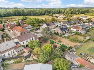Dit karaktervol landhuis in Sint-Pieters-Rode is gelegen op een boogscheut van het Kasteel van Horst, op een Zuid-gericht perceel van +/- 7 are...