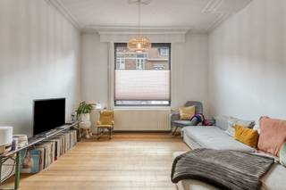 Charmant huis (EPC-score 202, er worden voor het verlijden van de authentieke akte nog raampartijen vernieuwd, waardoor er een EPC-label B...