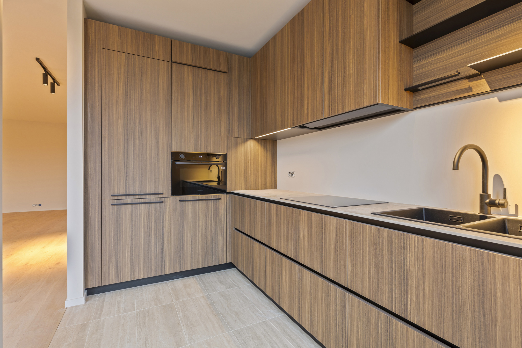 Luxe appartement te Pulhof met autostaanplaats. - foto 3