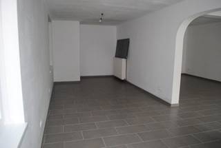 Opbrengsteigendom te koop in het hart van MolIn het bruisende centrum van Mol bevindt zich dit uitstekend gelegen opbrengsteigendom, ideaal voor wie...