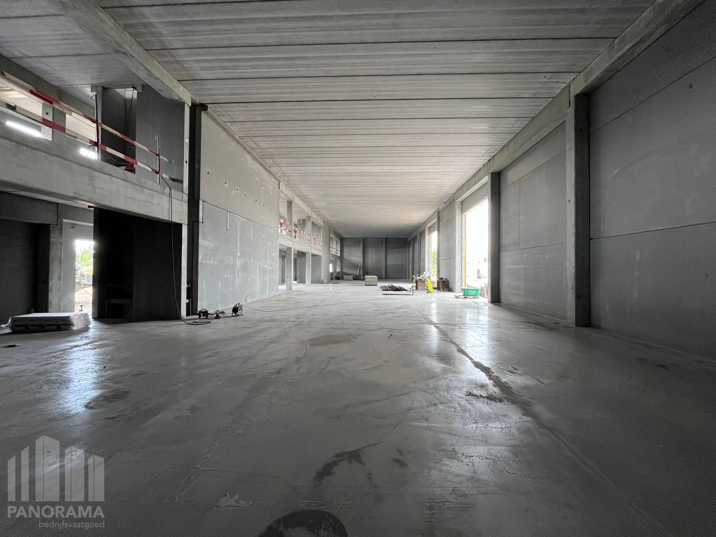Nieuwbouw magazijn met mezzanine op toplocatie vlak naast de R4 - photo 4