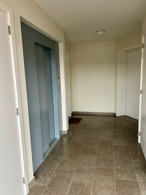 Modern appartement met ruim terras en parking! - foto 4