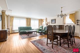 Ruim en licht appartement met 3 slaapkamers en 2 terrassen Dit aangename appartement bevindt zich in een rustige, groene buurt met...