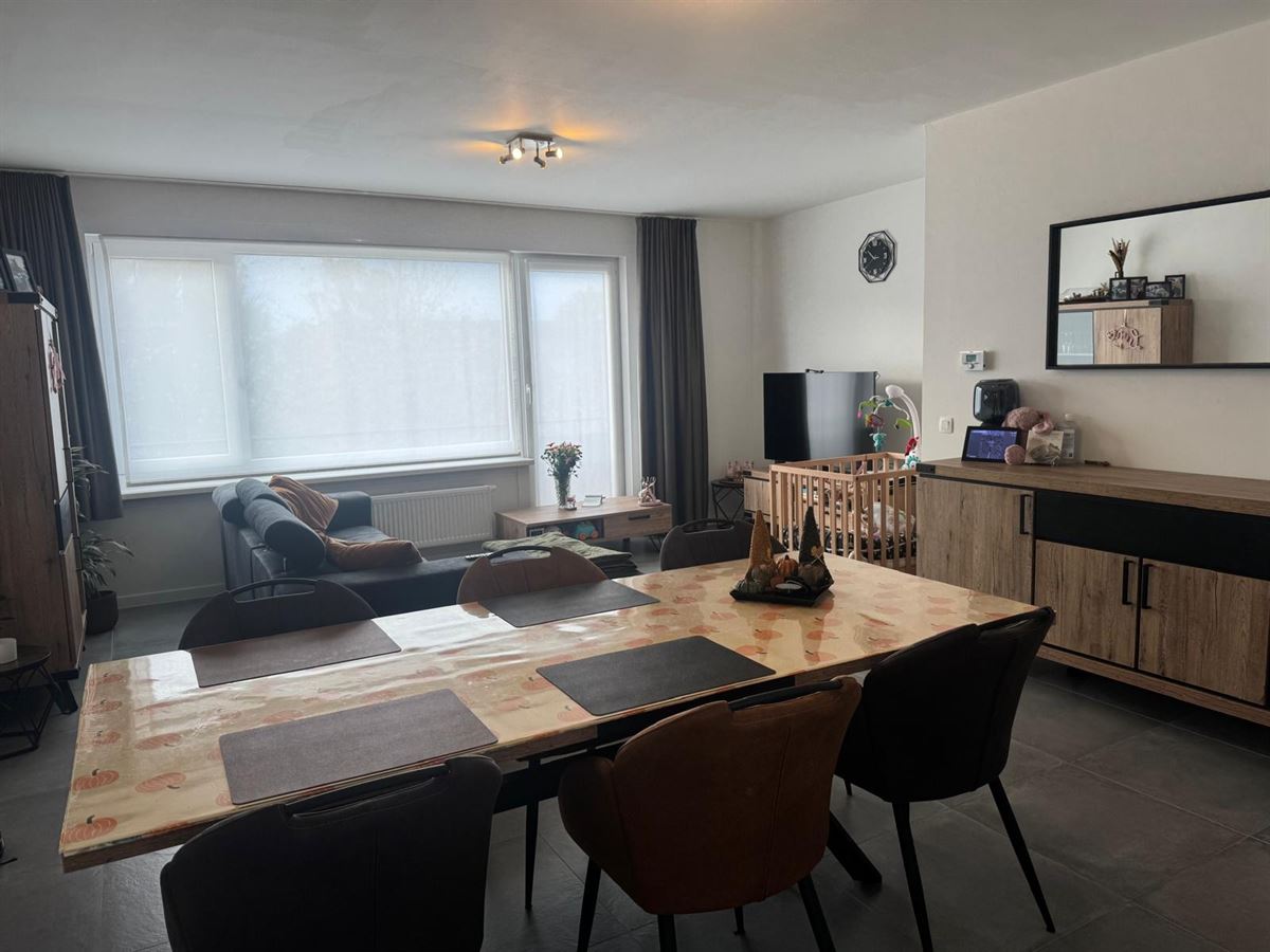 Mooi gerenoveerd 2 slaapkamer appartement - foto 3