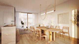 <p>In het kloppende hart van de stad, tussen het groene Stadspark en het levendige Theaterplein, verrijst Mirador – een nieuw landmark dat de standaard zet voor prestigieus wonen in Antwerpen. Hier kies je niet zomaar voor een appartement, maar voor een heuse lifestyle waar luxe en comfort hand in hand gaan. Floor-to-ceiling raampartijen overspoelen jouw interieur met licht en bieden net als de aansluitende terrassen en balkons een adembenemend zicht op de bruisende stad. <br />Royale leefruimtes, hoogwaardige afwerking … Bij Mirador hoef je geen toegevingen te doen op je wooncomfort. Dit exceptionele concept omvat 18 unieke twee- en drieslaapkamerappartementen waarvan drie unieke penthouses, verdeeld over vier architecturale volumes die harmonieus gepositioneerd zijn rond een serene groene daktuin. Elk appartement kan naar wens afgewerkt worden. Ondergronds beschikt Mirador over een autoparking, terwijl er op het gelijkvloers naast de commerciële ruimtes twee handige fietsenstallingen voorzien zijn.</p>
<p>Sylvie Bruyninckx van VIVA Architecture: “De vier elegante woongebouwen worden onderling verbonden door een sokkel die levendigheid in het straatbeeld brengt. Toch heeft elk gebouw zijn eigen identiteit, waardoor samen een coherent maar gevarieerd geheel ontstaat. Dat spel van eenheid en verscheidenheid leidt tot een boeiende wisselwerking, wat zorgt voor een aantrekkelijk ensemble dat intimiteit en kleinschaligheid uitstraalt. Het ontwerp van Mirador brengt op eigentijdse wijze een ode aan de geschiedenis van de locatie. De architectuur is helder en duurzaam vormgegeven. Zo ontstaat een levendige woonomgeving waar bewoners zich verbonden voelen met hun buurt én met de bruisende stad.”</p>
