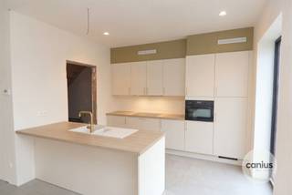 LANDELIJK EN LUXUEUS WONEN IN SINT-TRUIDEN Op enkele minuten van het stadscentrum van Sint-Truiden bouwt Gilen woonprojecten deze charmante luxueuze...