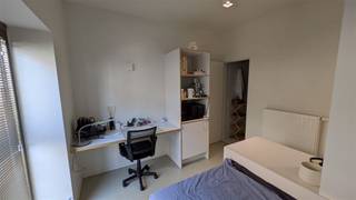 <p>*<span> Visit to be requested at student@immolivit.be </span></p><p><span>** Only for students</span></p><p><span> </span></p><p><span>Project Archive 0.2 is located at Mechelsestraat 165, a historic and charming street in the heart of Leuven, near the vibrant city center and within walking distance of the university campuses. This location combines the atmosphere of old Leuven with the dynamics of student life.</span></p><p><span> </span></p><p><span>Thanks to its central location, Archive 0.2 is easily accessible by bike, on foot and via public transport. In the immediate vicinity you will find plenty of cozy places to eat and study. The project offers modern and comfortable student rooms, perfectly tailored to the needs of students looking for peace, comfort and an inspiring living environment in Leuven.</span></p><p><span> </span></p><p><span>This room is located at the front of residence Archive 0.2. The room is located on the second floor and features a private bathroom with sink, shower, and toilet. There is also a built-in refrigerator.  For cooking pleasure, you can use the common kitchen with private storage and relaxation area. Through the common areas you can also access the common garden.</span></p><p><span> </span></p><p><span>For this room, the monthly rent is €750 excluding the flat rate for utilities of €80/month.</span></p><p><span> </span></p>