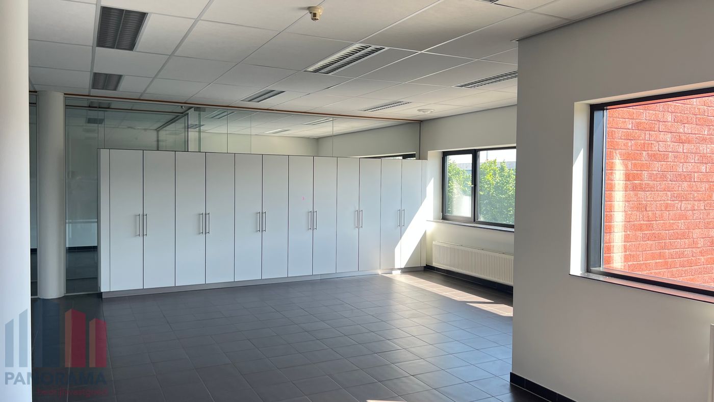 Move-in ready office space of 120 m² near the E313 - photo 4