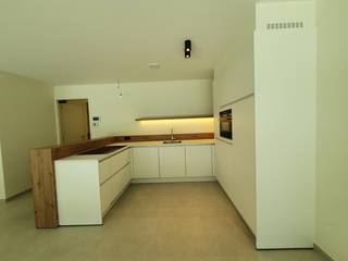 Luxueus nieuwbouwappartement met 2 ruime slaapkamers, een prachtig terras met tuin, staanplaats en berging te huur, gelegen vlakbij het...