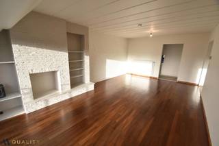 Twee-slaapkamerappartement (95 m²) met berging, kelder(8 m²), terras en zolder. Het appartement bevindt zich op de 2e verdieping en is als...