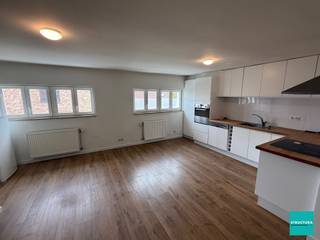 Planifiez entièrement votre visite EN LIGNE via www.structura.be et cliquez sur le bouton « Planifiez votre visite ».Appartement DUPLEX...
