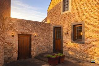 Historisch karakter en modern wooncomfort in het hart van Borgloon In het charmante historische centrum van Borgloon bevindt zich deze unieke en...