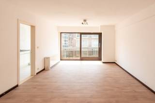 Ruim appartement met 2 slaapkamers op wandelafstand van de Zeedijk van Middelkerke. Gezellige en lichtrijke woonkamer, aparte keuken met alle...