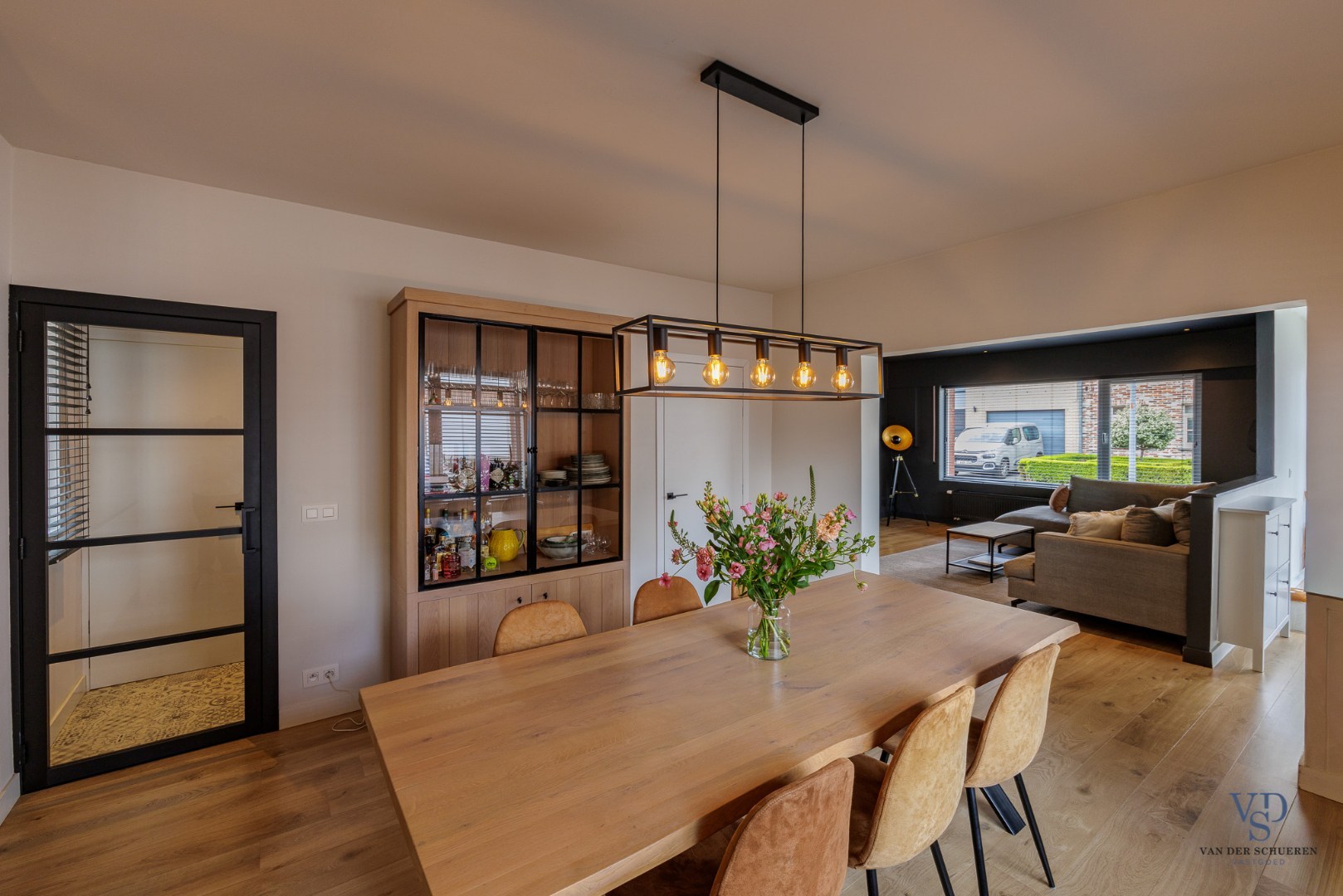 Stijlvol gerenoveerde woning. - foto 5