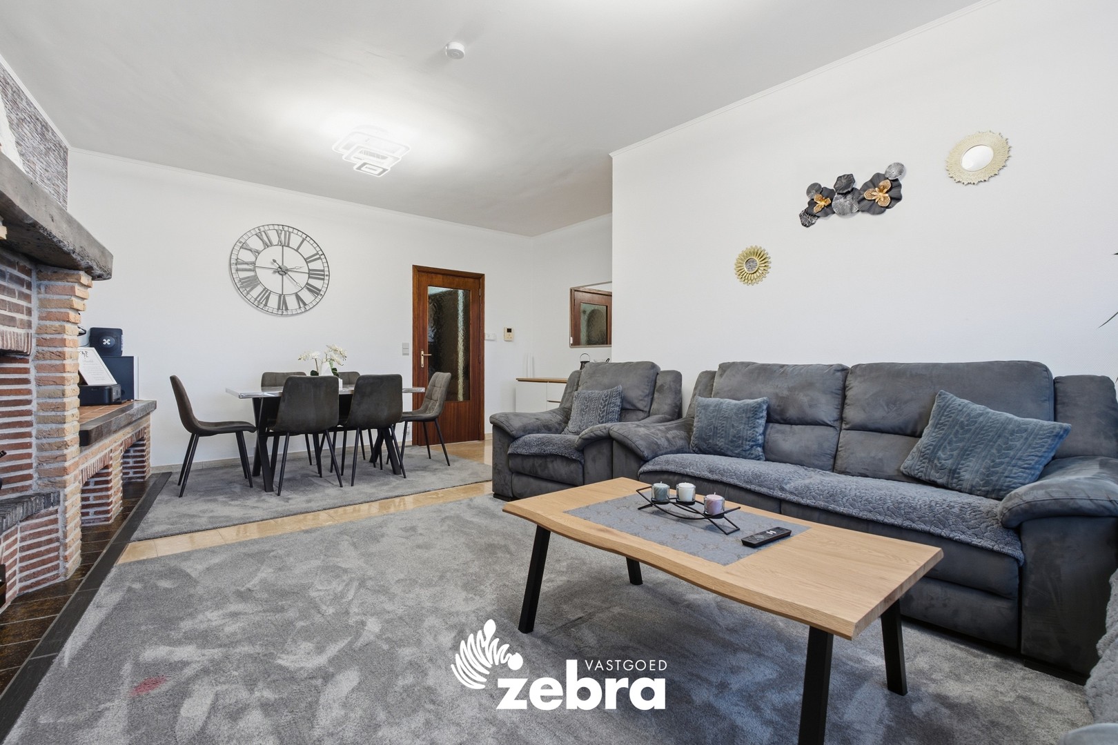 Gerenoveerd appartement met 2 slaapkamers in centrum Tielt! - foto 2