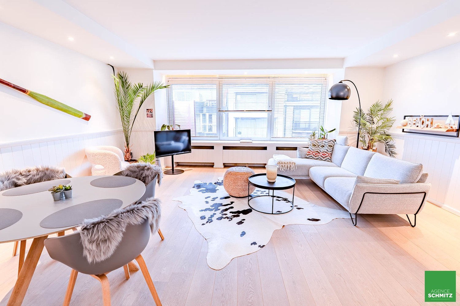 Bel appartement spacieux avec 2 chambres à coucher, situé sur l’Avenue Lippens. - photo 2