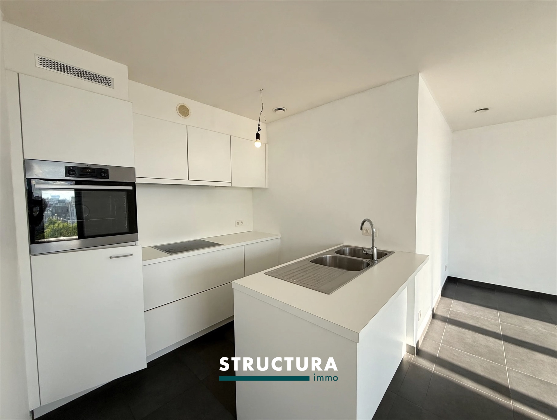 Appartement + emplacement avec terrasse au centre - photo 5