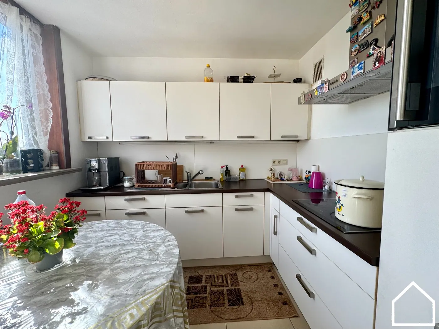 APPARTEMENT MET 3 SLPKS - BADKAMER - ZONNIG TERRAS - foto 3