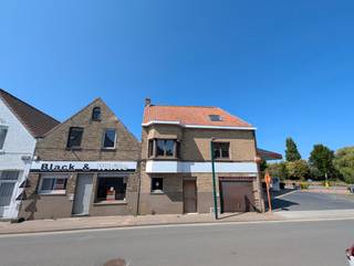 Garage for sale in De Panne