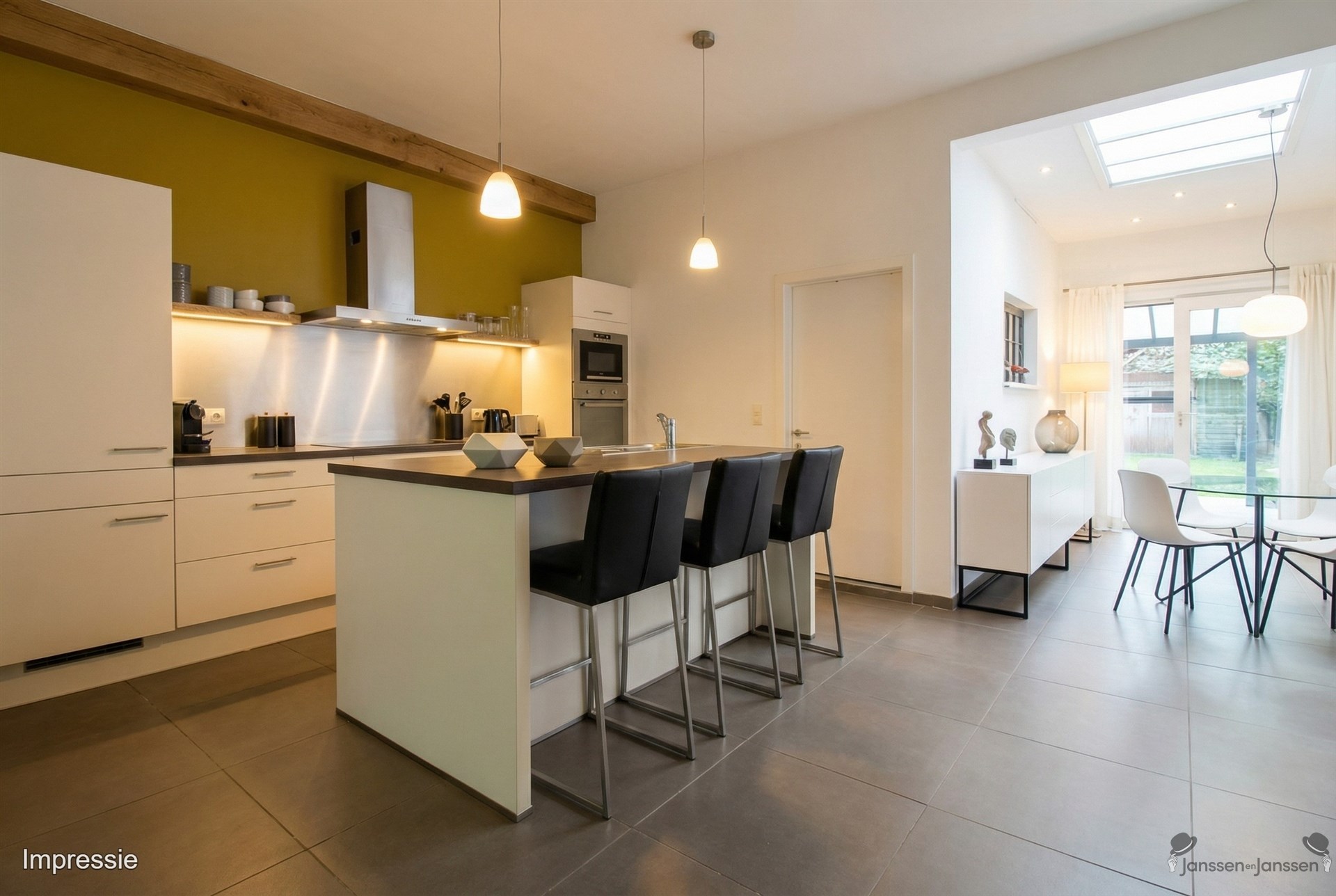 Propriété unique à vendre dans un quartier recherché - photo 4