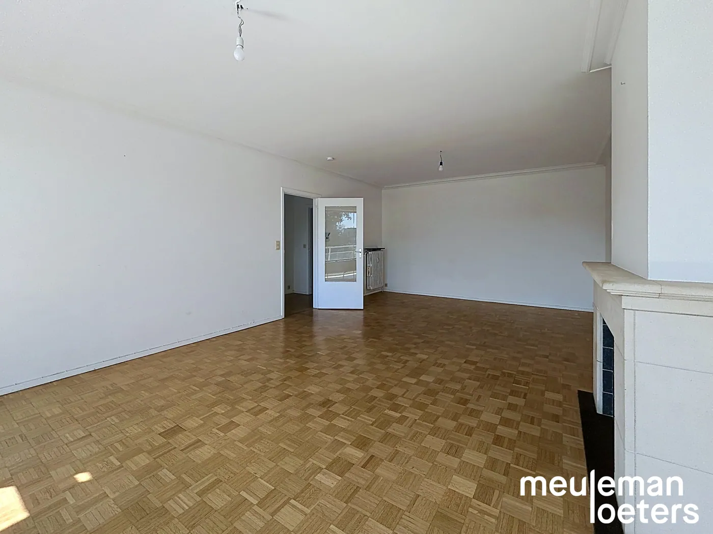 Spacious and bright apartment in a highly convenient location near the station - photo 5