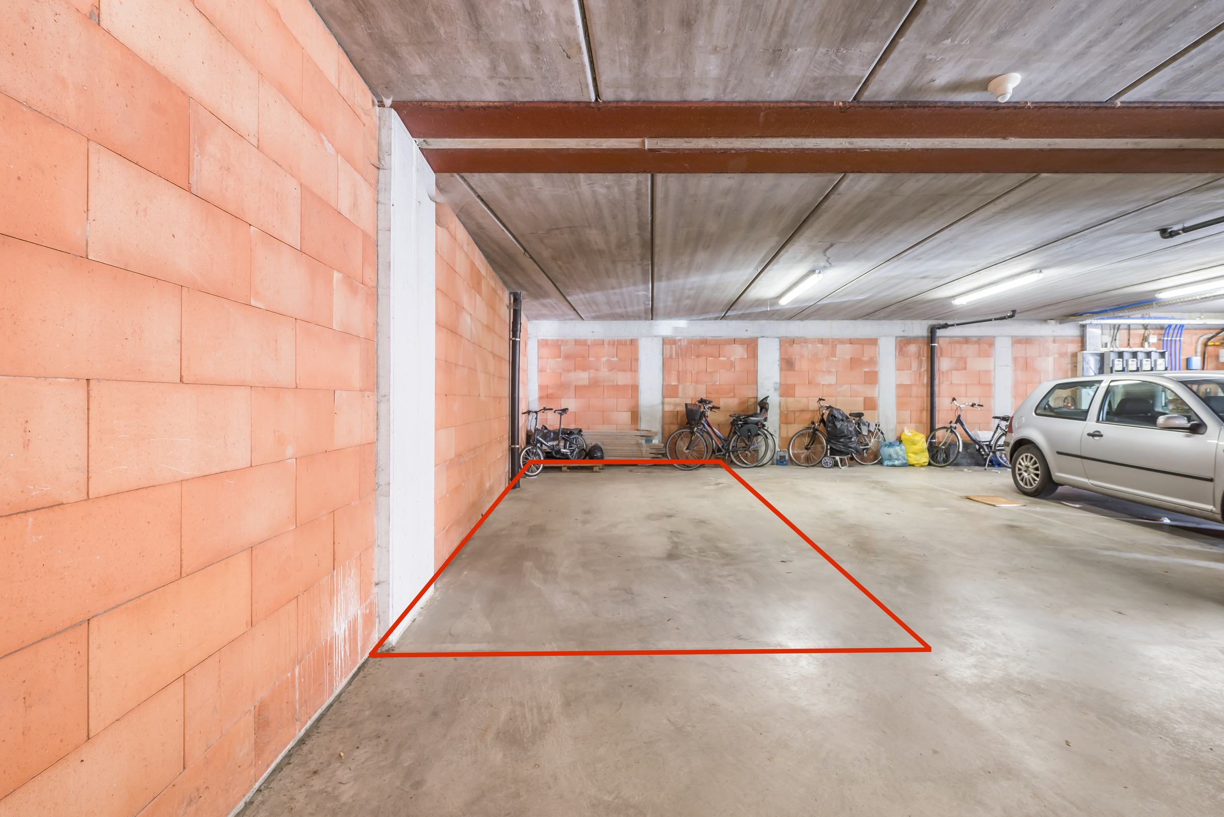 Binnenstaanplaats nabij station Sint-Gillis-bij-Dendermonde - foto 2